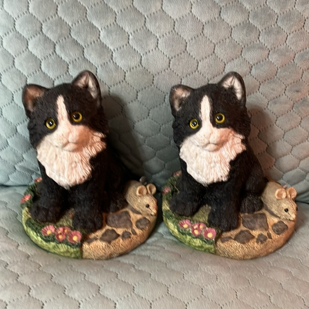 Cat and mouse book ends